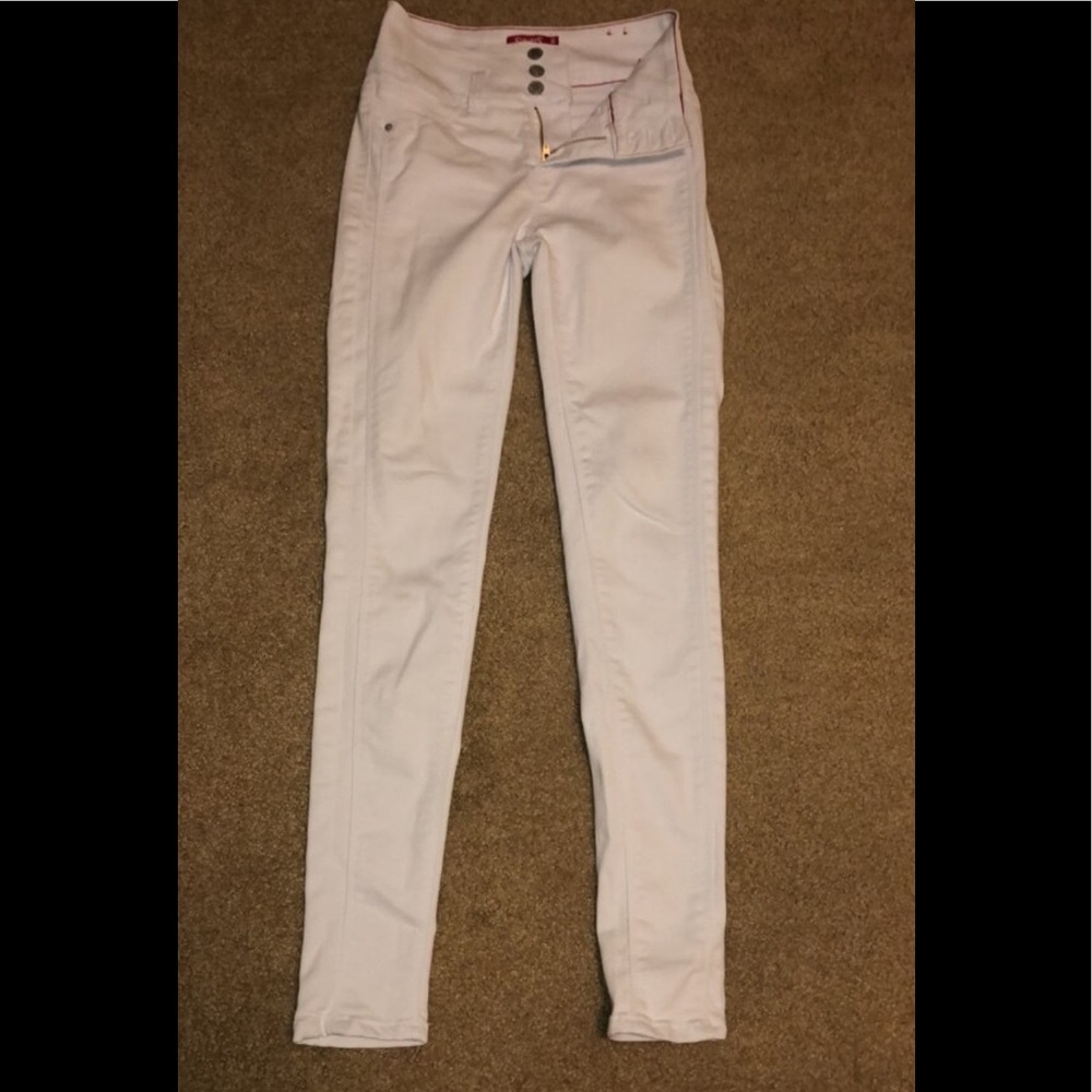 White jeans with three buttons Youth
